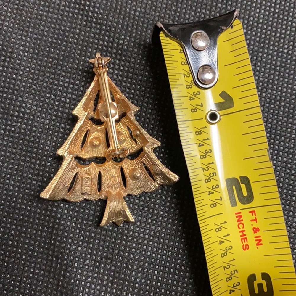 Vintage gold /green Christmas tree with rhinestones brooch - Picture 3 of 4